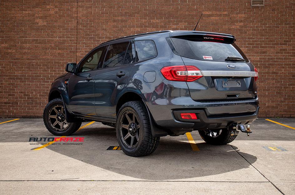 FORD EVEREST GD06 MATTE BLACK MACHINED FACE WITH DARK MATTE TINT